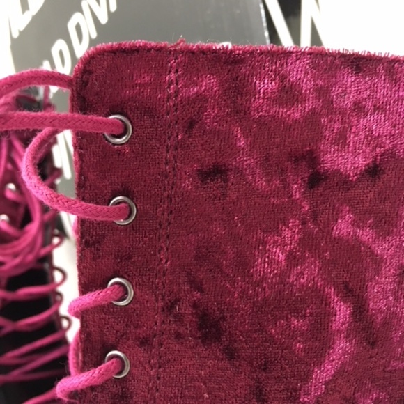 🍍LACE UP BOHO BOOTIES- Cranberry Velvet size 7 - Picture 7 of 8